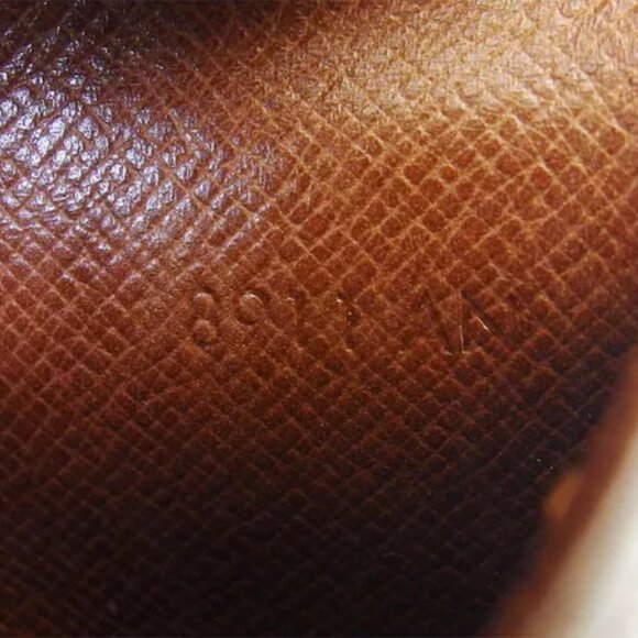 LOUIS VUITTON Bifold Wallet Monogram Beige Monogram Canvas Authentic Used - Picture 9 of 10